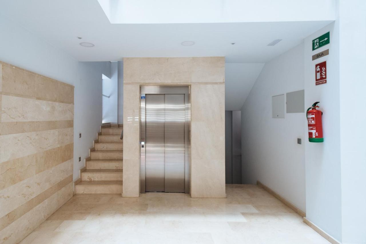 Apartamento Estelar Con Piscina Y Garaje Nervion Apartment Sevilla Exterior foto
